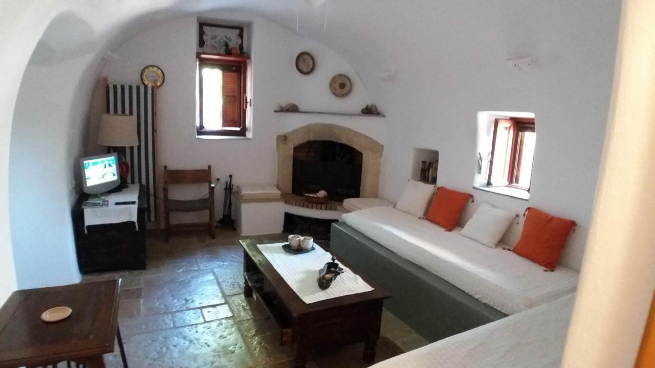 Kytherian Traditional Home Frillingiánika Extérieur photo